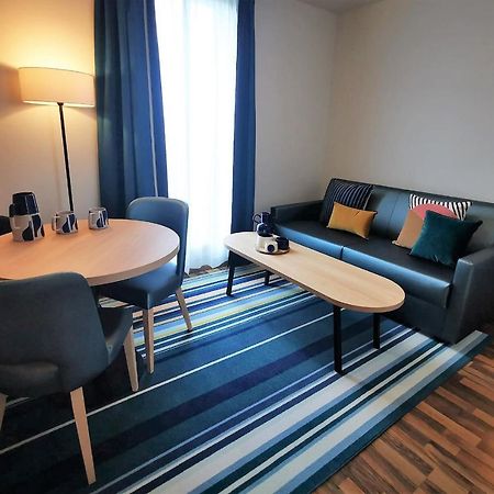 เรซิโดม อัสนิเย เกสท์เฮาส์ Aparthotel อานีแย-ซูร์-แซน ภายนอก รูปภาพ