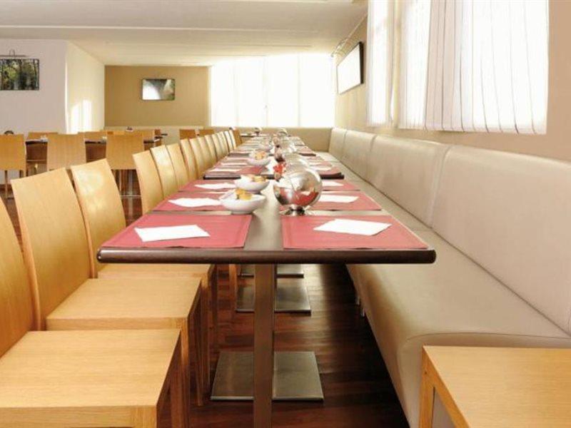 เรซิโดม อัสนิเย เกสท์เฮาส์ Aparthotel อานีแย-ซูร์-แซน ภายนอก รูปภาพ
