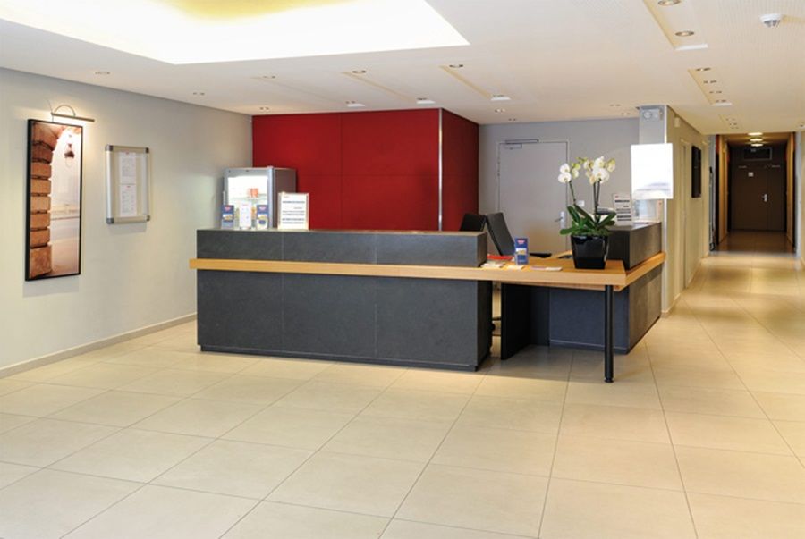 เรซิโดม อัสนิเย เกสท์เฮาส์ Aparthotel อานีแย-ซูร์-แซน ภายนอก รูปภาพ